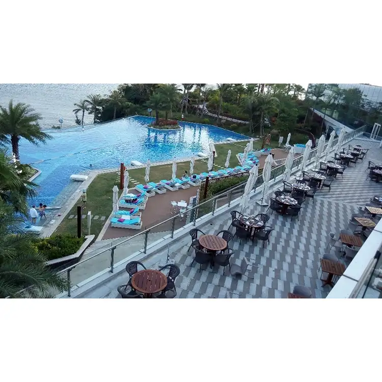 風の強い気候に最も耐風性の高いガーデンパラソルは何ですか